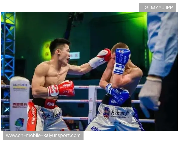 国际拳击赛中国选手20秒KO对手