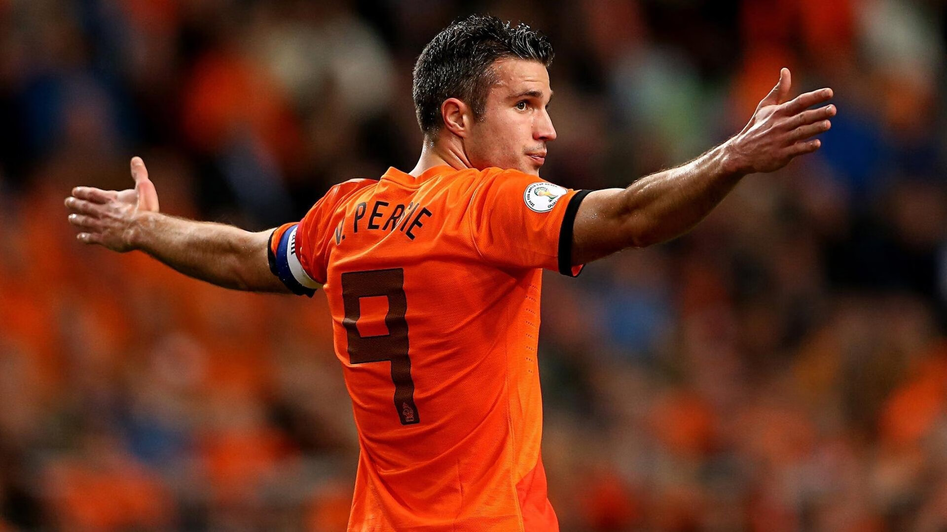 足球赛事观看人数统计,足球赛观众最多有多少人